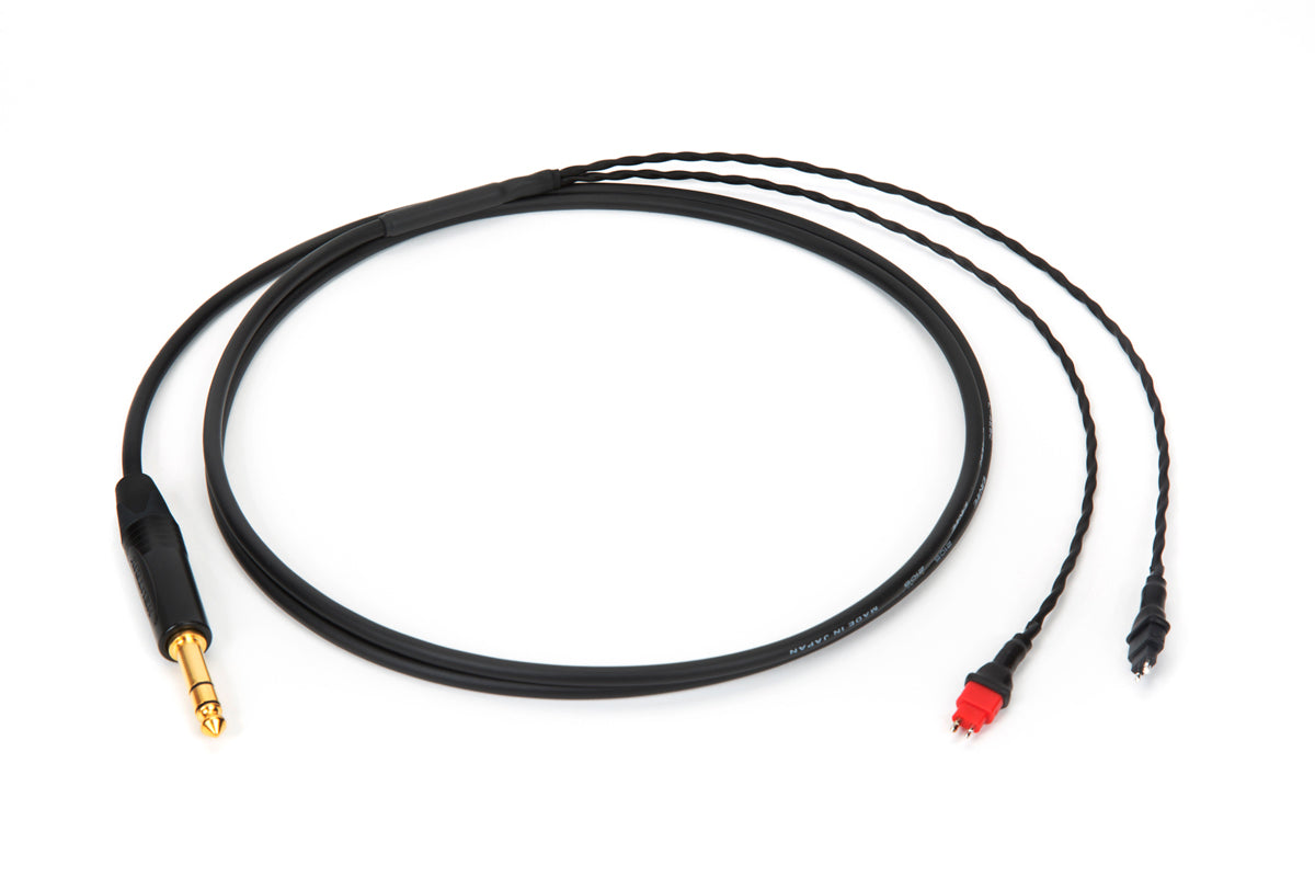 Close-up of 6ft Canare L-4E5C cable for Sennheiser HD 600, HD 650, HD 660S2 with 1/4" TRS plug