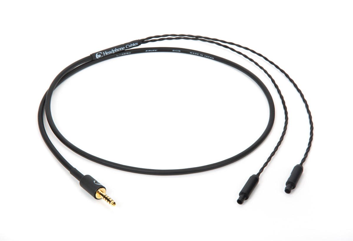 Close-up of 4ft Canare L-4E5C cable for Sennheiser HD800, 800S, 820 with 4.4mm balanced plug